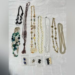 vintage glass plastic metal Mix jewelry lot